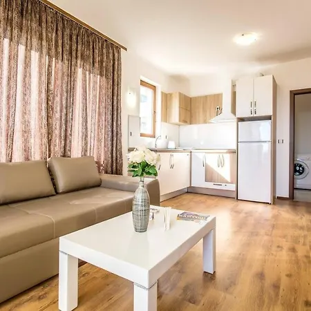 за гости Tatil Evi Ravda