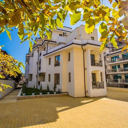 за гости ラヴダ